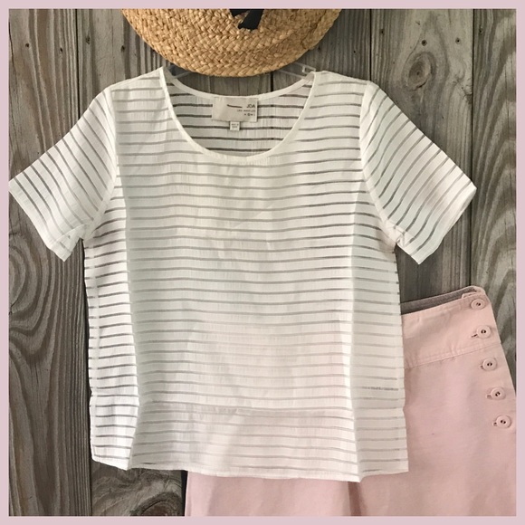 ๐ J.O.A. Medium Sheer Striped Shadow Top White - Picture 2 of 5